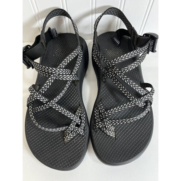 Chaco Womens Classic Hiking sandal. ZX/2 Strappy Black/White. Sz 8. Lightly Worn - Picture 1 of 7